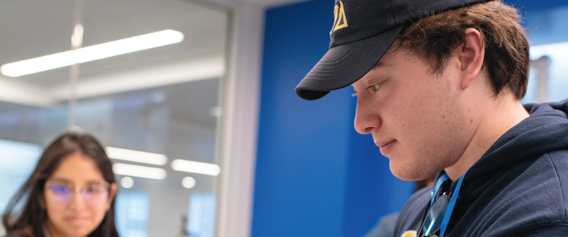 KUSU (91.5 FM) - Logan's Public Radio Music Station: Your Guide to Utah's Public Radio Options